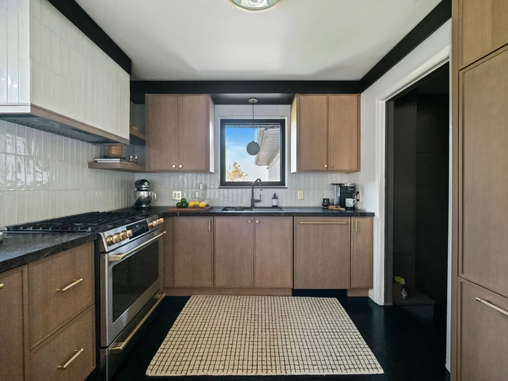 Zach Didia - Culbertson Kitchen 4