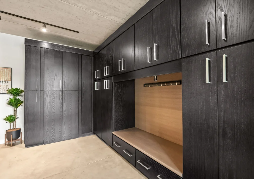 65 Print P2533159 Closed