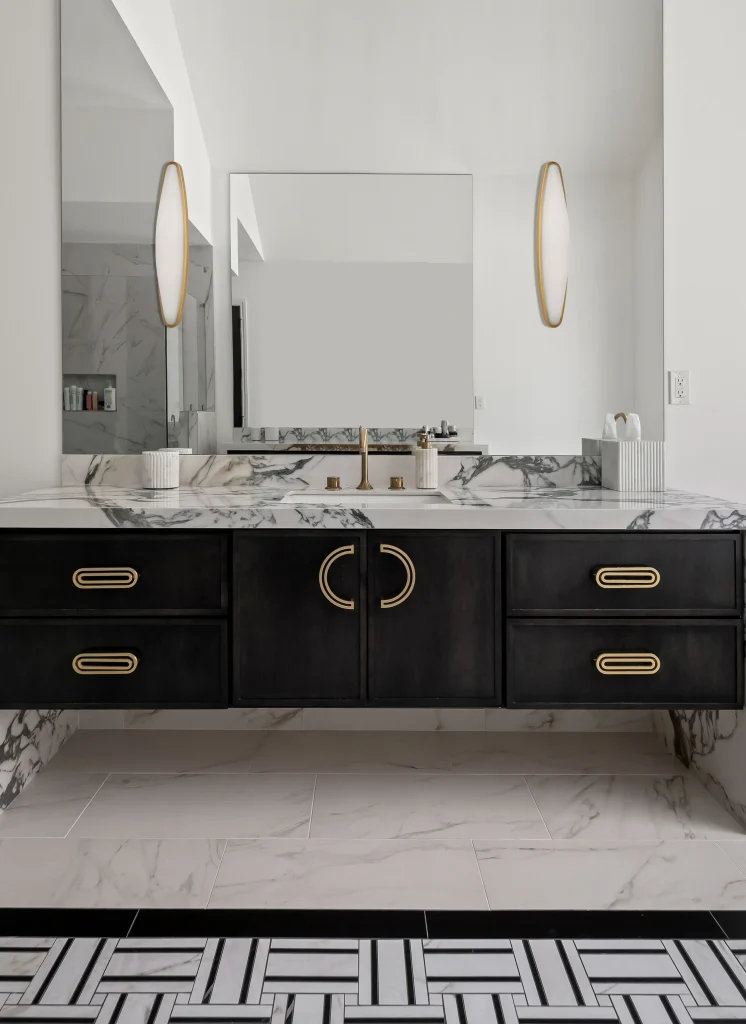 16 Cambridge 41 Sconces